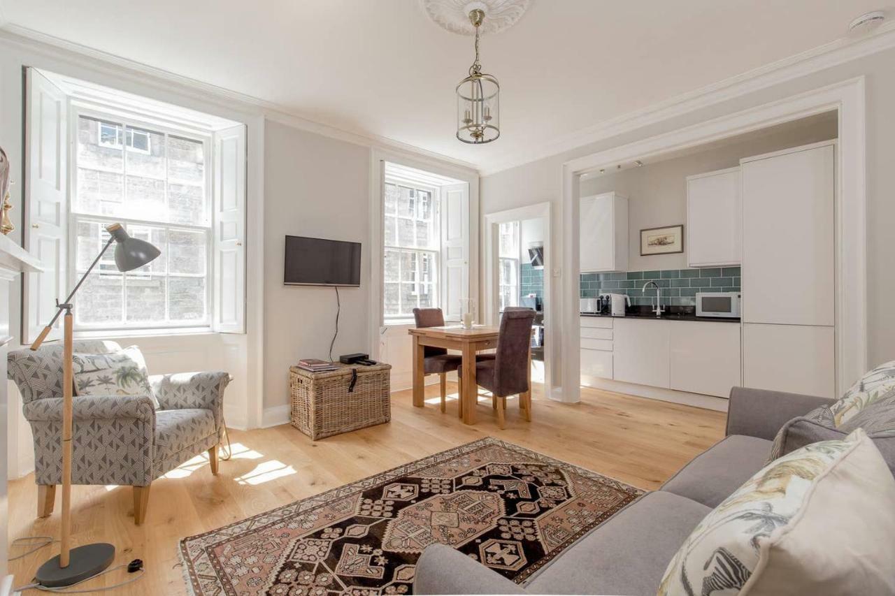 Appartement Altido Elegant Georgian 2-Bedrm Apt In Heart Of Old Town à Édimbourg Extérieur photo